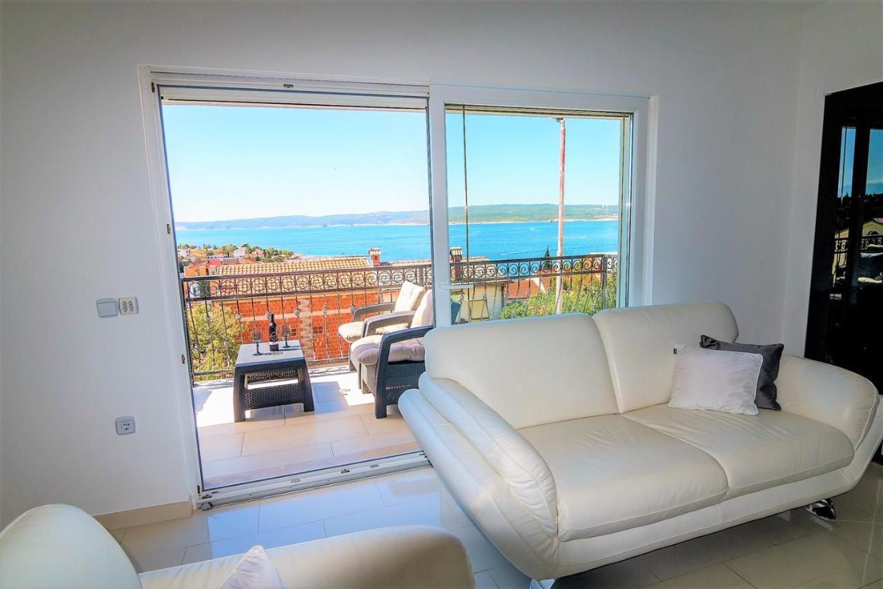 Holiday House Queens With Sea View Selce Dış mekan fotoğraf