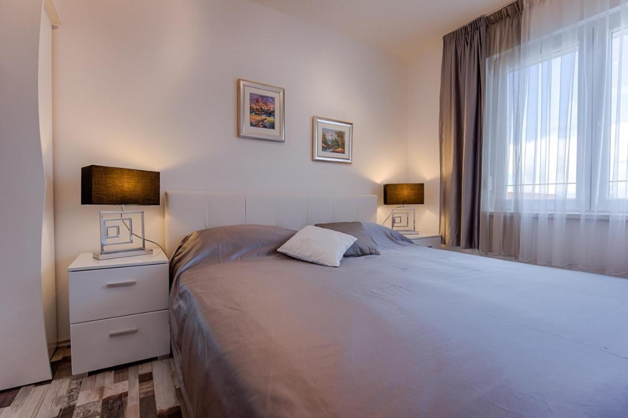 Holiday House Queens With Sea View Selce Dış mekan fotoğraf