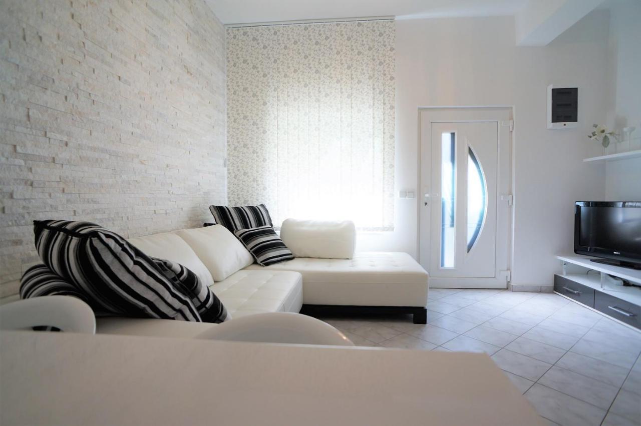 Holiday House Queens With Sea View Selce Dış mekan fotoğraf