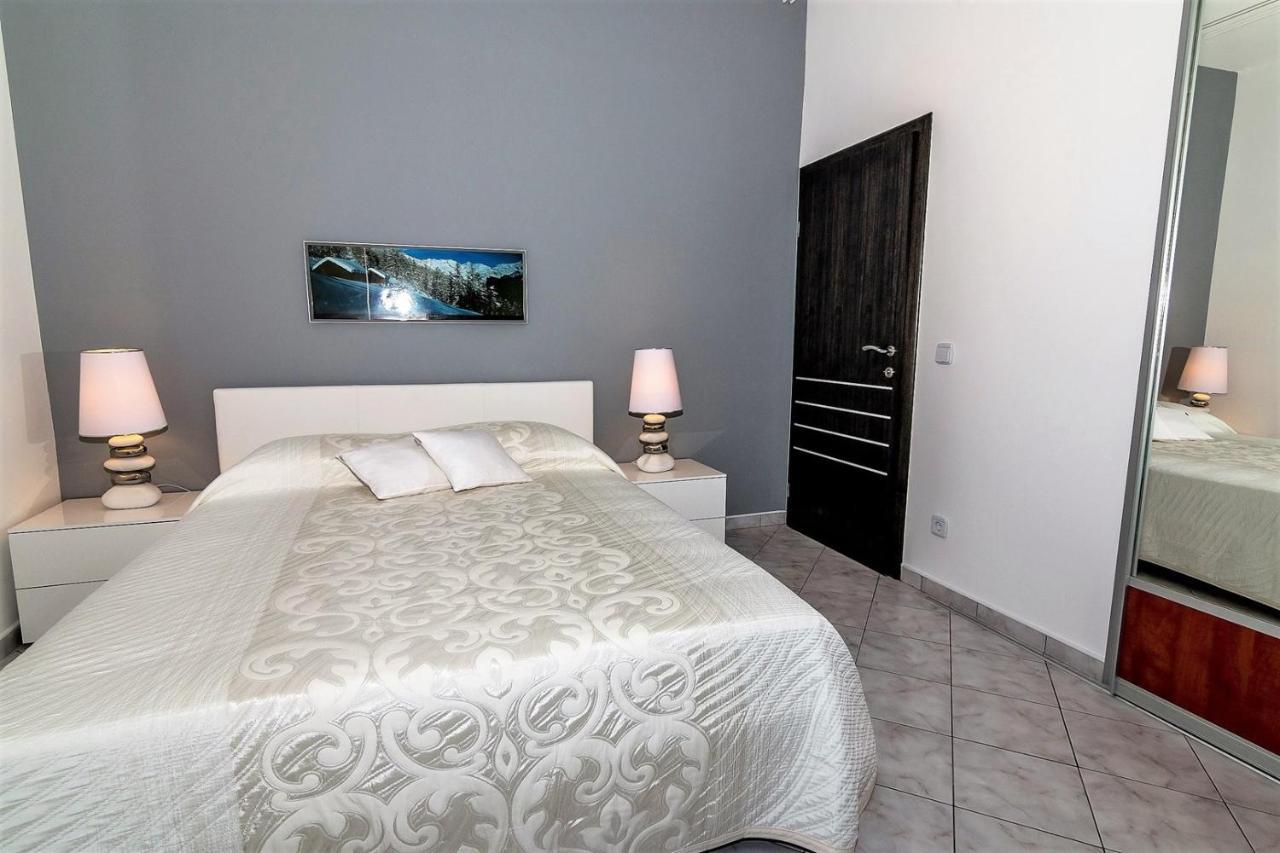 Holiday House Queens With Sea View Selce Dış mekan fotoğraf