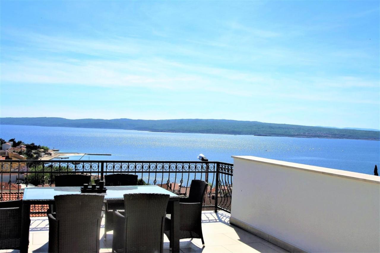 Holiday House Queens With Sea View Selce Dış mekan fotoğraf